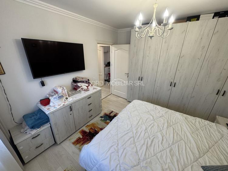 Apartament 2 camere renovat zona Tomis Mall - 3