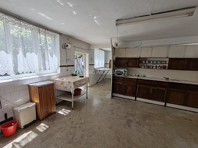 Casa 4 camere libera la vanzare TARLUNGENI - 16