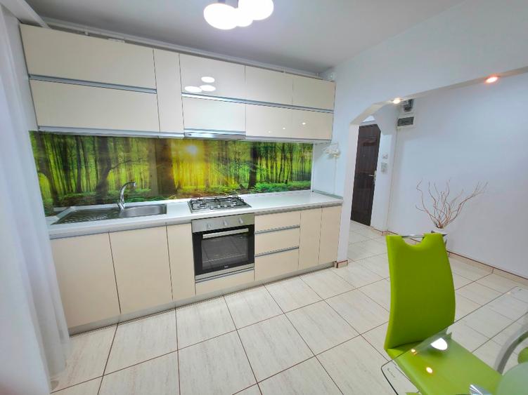 Apartament 3 camere complet mobilat direct proprietar