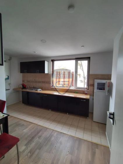 3 Camere, Faleza Nord, etaj 2/3 in Vila