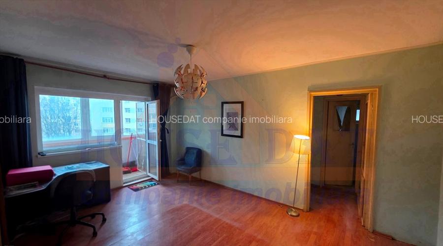 Vanzare apartament 2 camere Militari Lujerului, etaj 5, an 1982 - 2