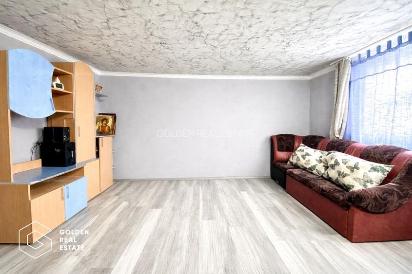 Casa cu 3 camere in Sinicolau Mic, teren 400 mp - 2