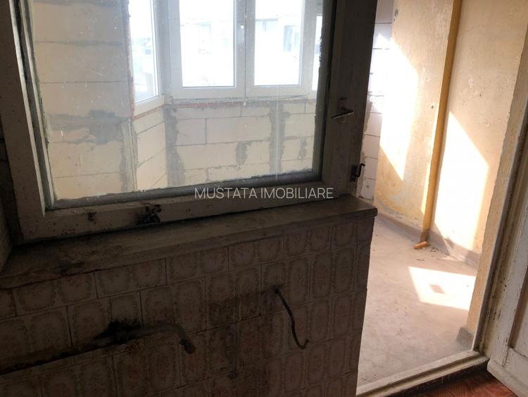 - Calarasilor! Apartament 4 camere decomandat! suprafata 93mp - 13