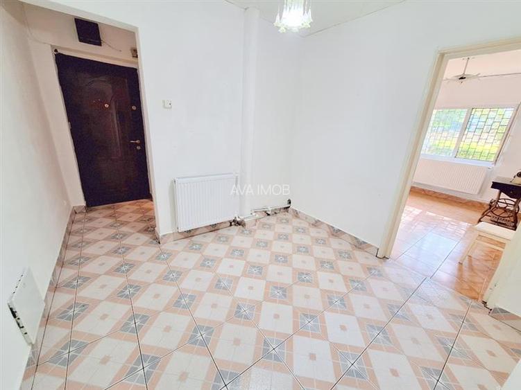 Apartament 3 decomandate, 2 bai, zona Narcisa - 8