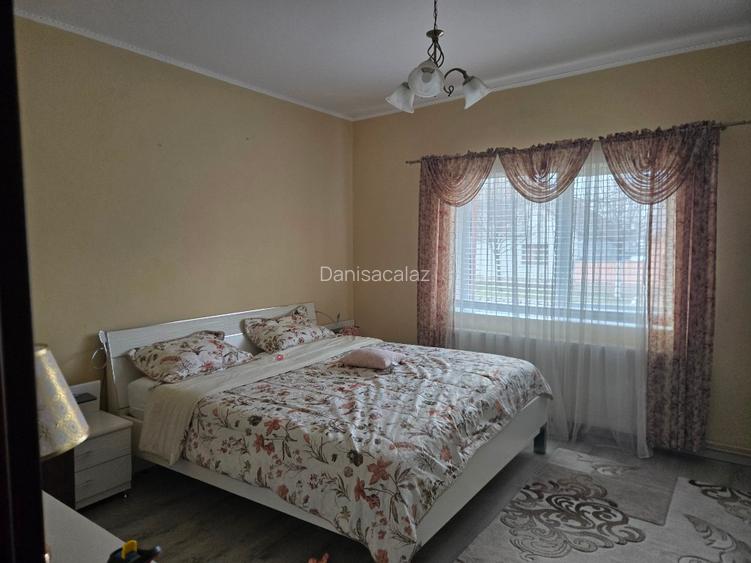 Casă/ Vilă de Vînzare  - 14