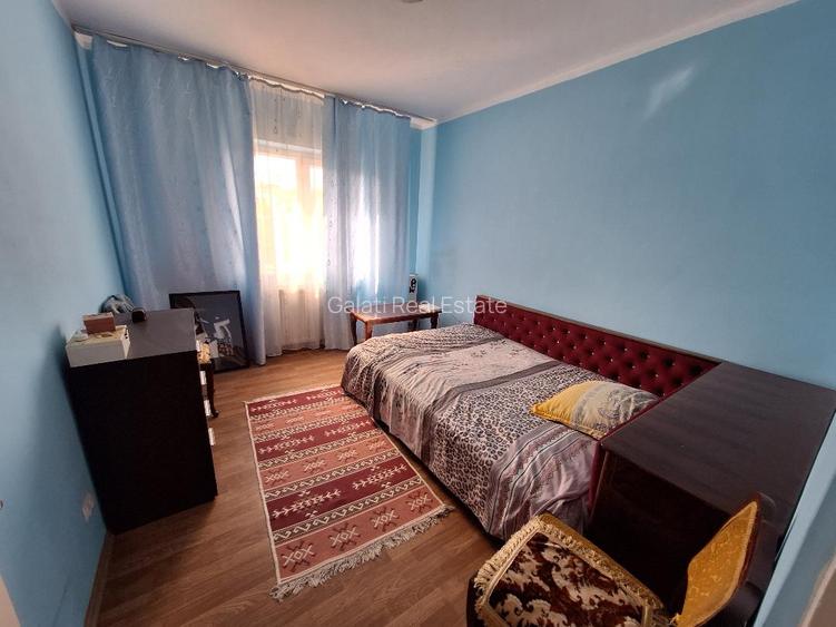 3 Decomandate Piata Centrala Etaj 3 mobilat 69mp 85000E - 2