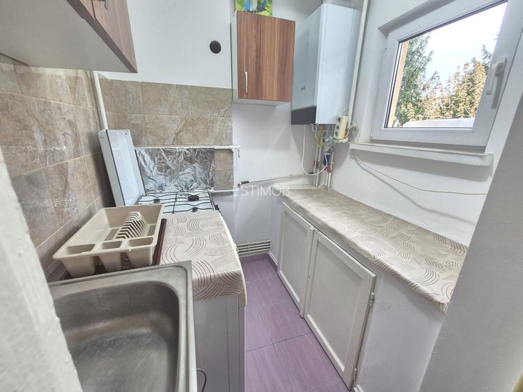 Inchiriere garsoniera cocheta mobilata si utilata zona Centrul Civic AFI Brasov - 16