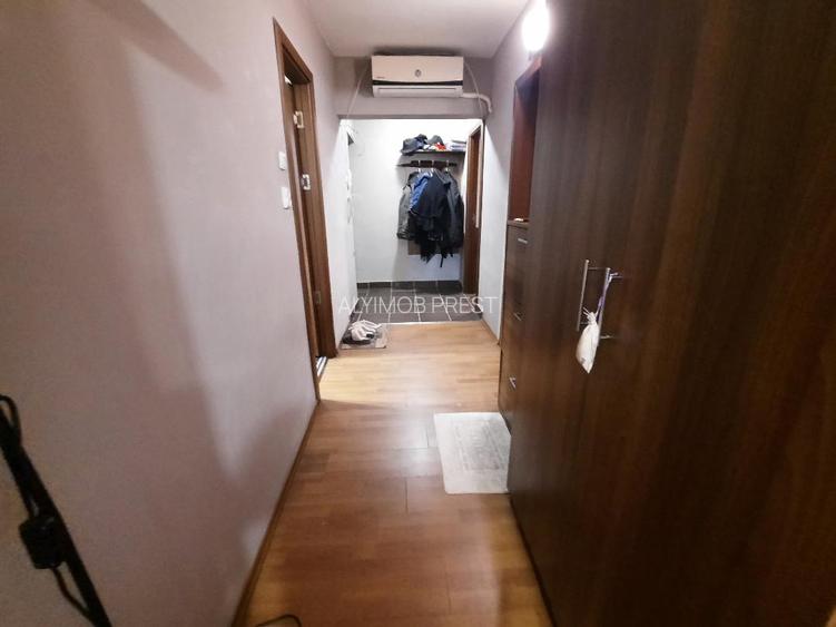 VANZARE 2 CAM BULEVARDUL TINERETULUI - 12
