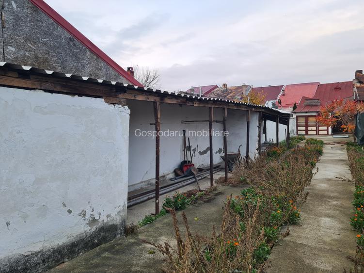 Casa zona centrala Adjud - renovata si mobilata - 11