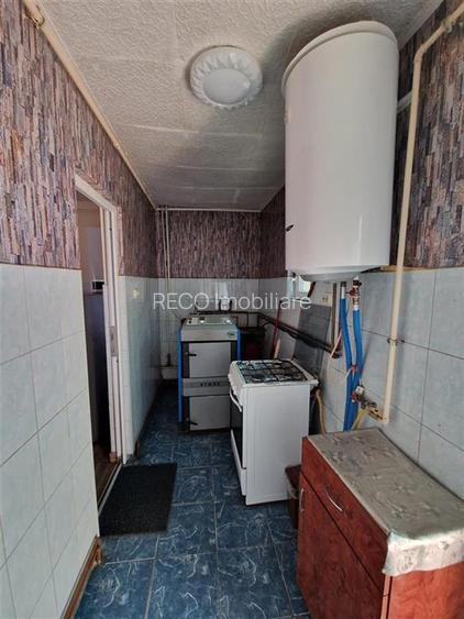 Casa cu 2 camere+living, renovata complet, in Episcopia Bihor - 9