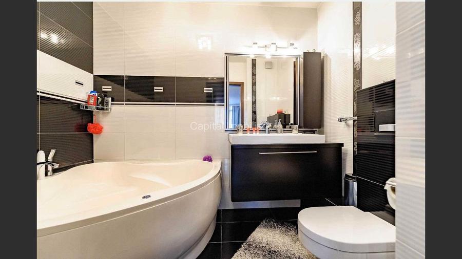 Penthouse Comision 0% - 8