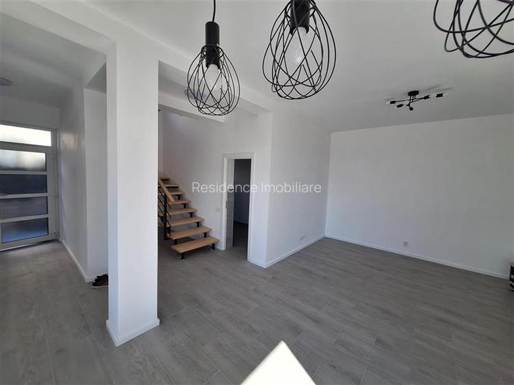 Noua! Casa 4 camere, Dezmir+Parcare - 3