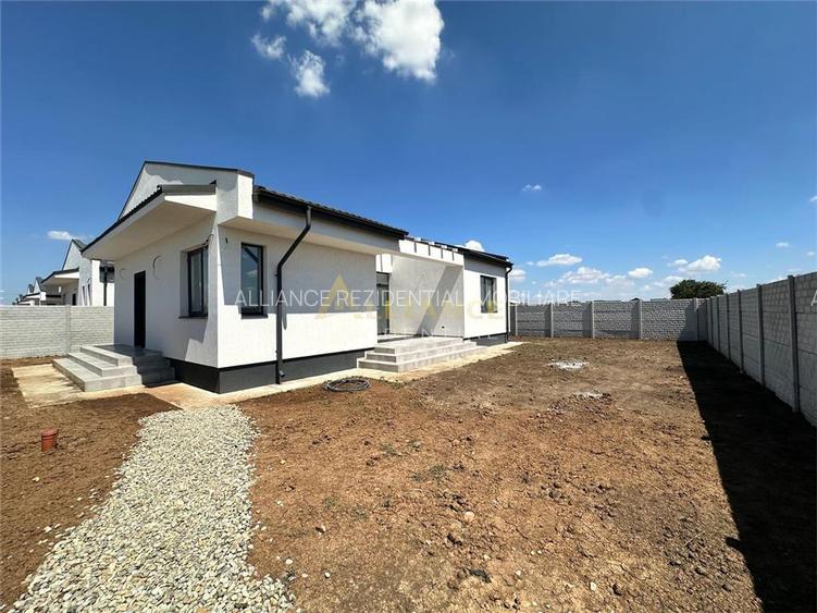 Casa Individuala - Incalzire pardoseala - 4 camere - teren 444mp - 3