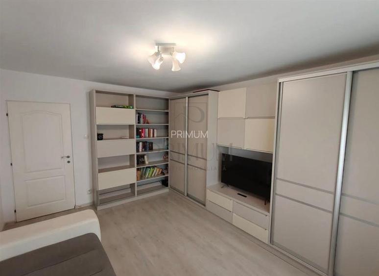 Gheorghe Lazar - 2 Camere - Decomandat - Etaj intermediar cu LIFT - Centrala ter - 6