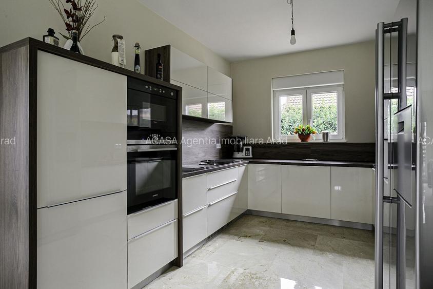 REDUCERE Vila superba pe colt in cartierul Europa, Vladimirescu - 5