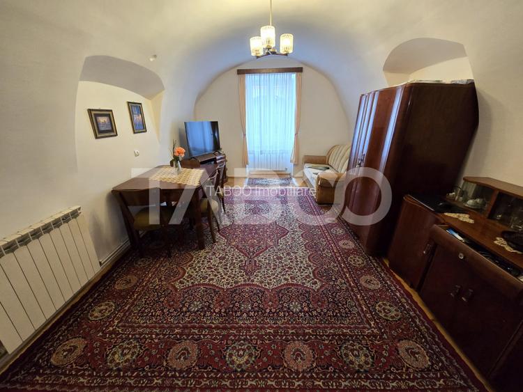 Casa individuala de vanzare curte proprie pivnita Orasul de Jos Sibiu - 10