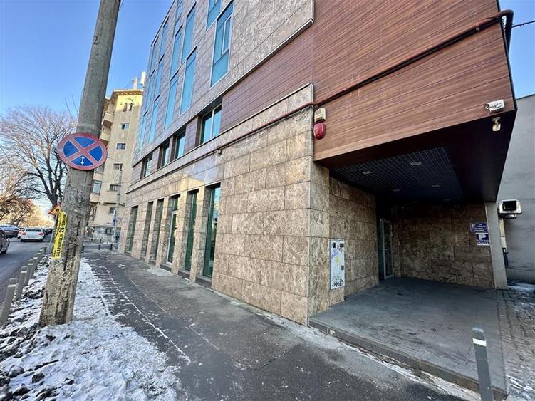 Spatiu comercial Ferdinand - loc parcare - 78 mp - utilitati incluse - 3