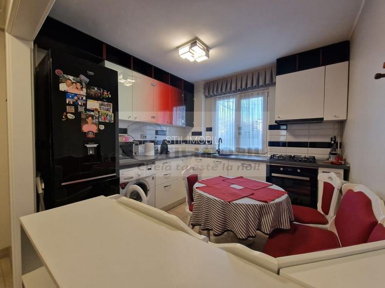 Liber, mobilat modern, apartament 3 camere, Tatarasi Posta, etaj 3/4 - 3