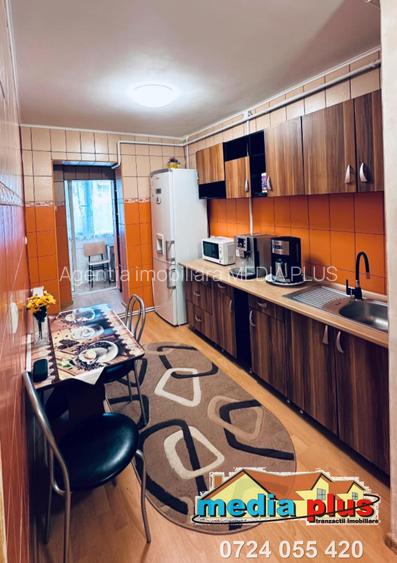 📢 De închiriat apartament 2 camere decomandat – Micro 20, Bld. Dunărea - 5