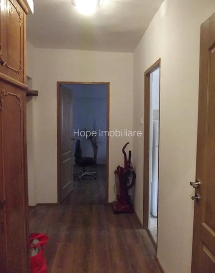 Dristor - Mihai Bravu -  Apartament 2 camere decomandat - 8