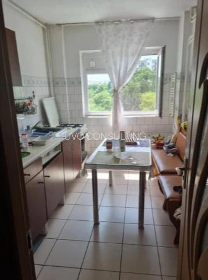 Apartament 4 camere Semidecomandat Sos. Berceni - 4