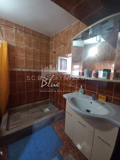 Casă de vânzare în Ovidiu – confort, liniște și intimitate - 12