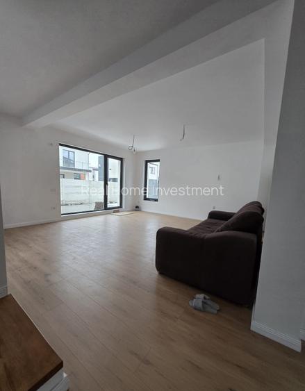 Vila cu etaj | 4 Camere| 3 Bai | Intrare Berceni - 4