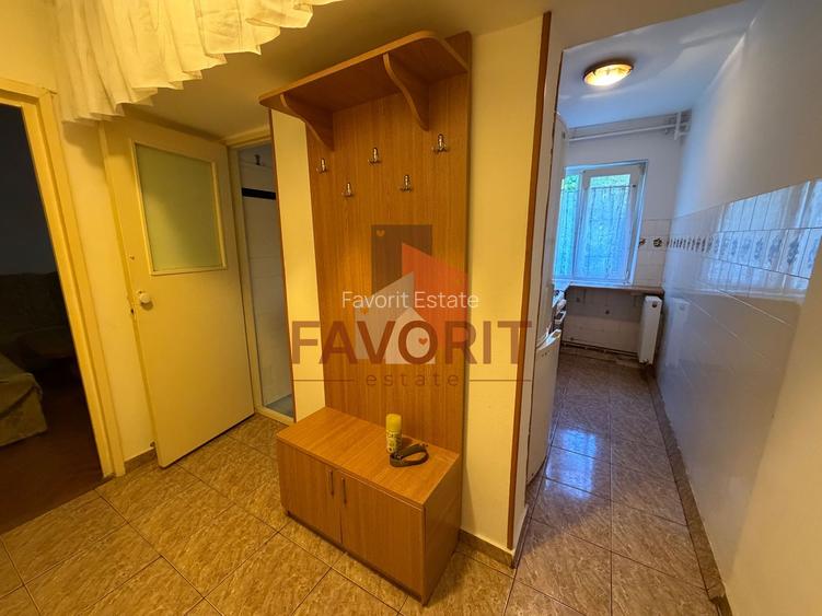 Cu centrala termica proprie. Zona Dacia. Boxa - 9