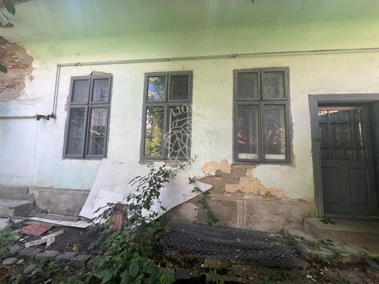 Casă Centrală 92 mp-Teren 147 mp- Proiect profitabil la renovare