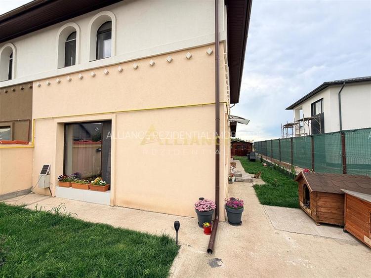 Duplex - 4 camere - 2 bai - 295 mp teren - 4