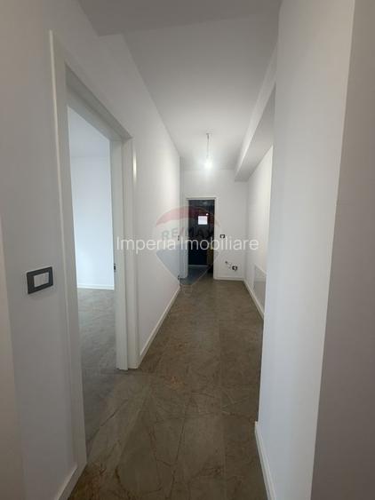 3 camere, Central, bloc nou, etaj 2, lift - 9