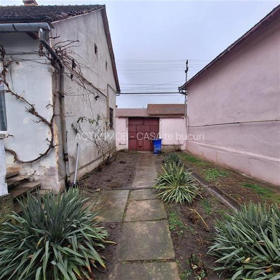 Bocsa Montana, Casa mare la strada principala - 15