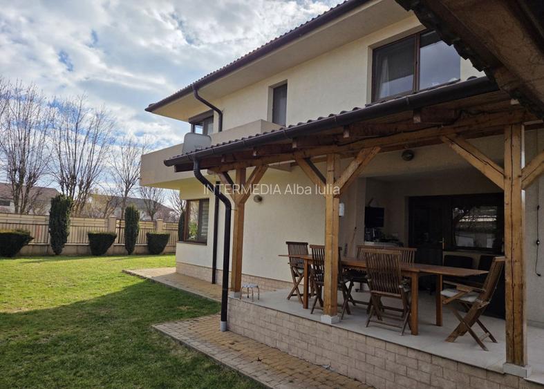 Casa 3 camere P+1 CETATE Alba Micesti Terasa 500 mp. Teren Asfalt Utilitati - 3