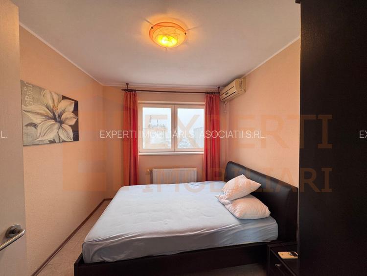 Apartament 3 camere de vanzare, situat in Zona Centrala - 4