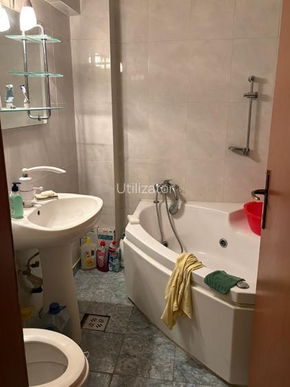 Apartament 4 Camere Decomandat – Zonă Centrală, Bd. Unirii - 4