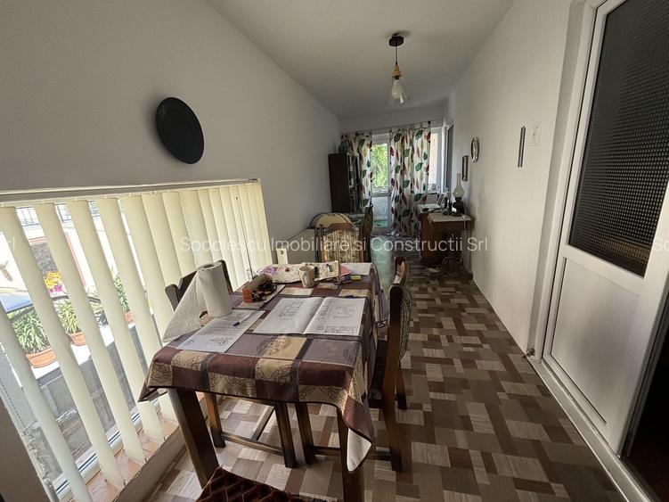 Casa cu 2 apartamente zona Mehala - 2