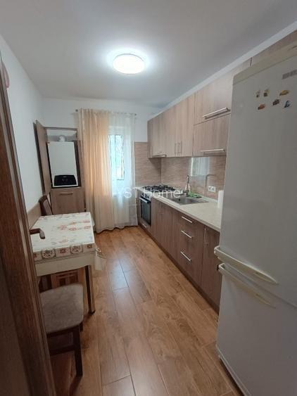 Vând  apartament 3 camere Valea Aurie - 6
