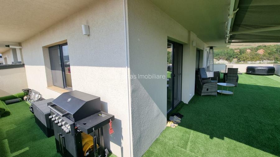 Penthouse 3 camere, 78mp+80mp terasa, parcare - Str Somesului/Floresti - 21