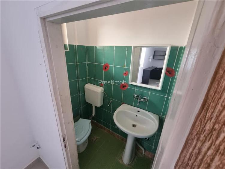 Apartament de 62 mp , parte din casa, cu intrare separata, posibil spatiu comerc - 6