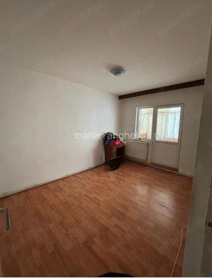 Apartament cu 3 camere decomandat  - 4