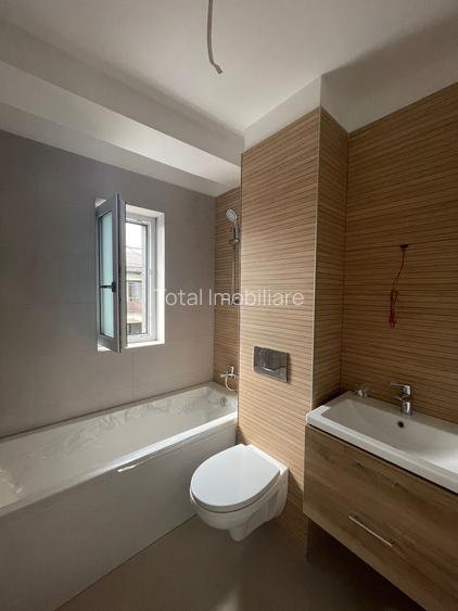 case individuale cuplate de vânzare în zona centrala str. Paltinis - 32