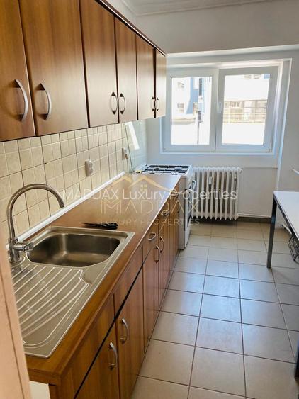 Apartament spațios cu 4 camere, vedere spectaculoasă către Palatul Parlamentului - 21