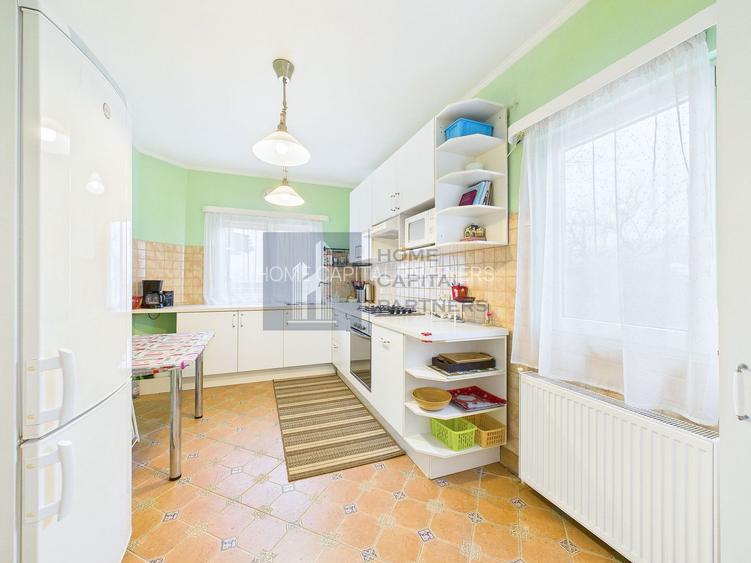 Casa de vanzare  |  Gulia - 11