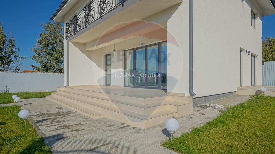 Casă modernă Bunloc, vedere Bucegi, 186 mp, comision 0 - 6