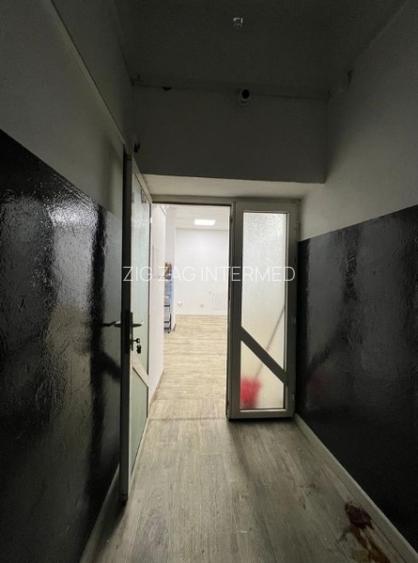 Casa de Cultura, trafic intens, spatiu comercial  106 mp., vitrina, rampa - 6