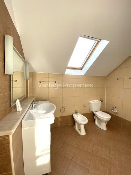 Vila cu piscina | gradina 600 mp | zona Iancu Nicolae | - 11