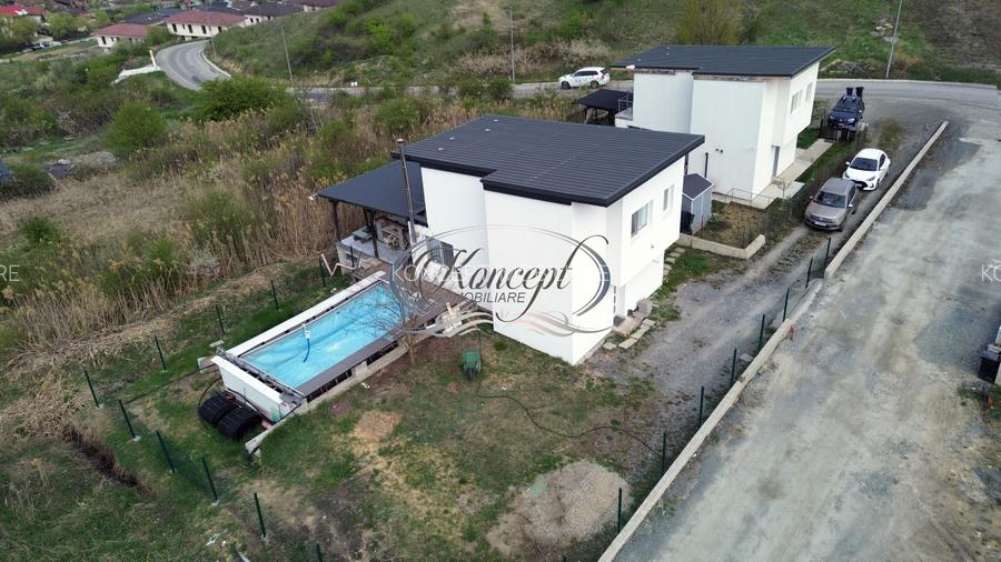 Casa individuala in Dezmir cu panorama spre aeroport - 2