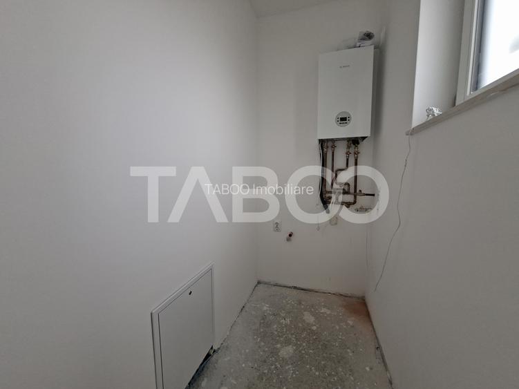 Casa tip duplex de vanzare cu acces auto curte terasa Selimbar - 12