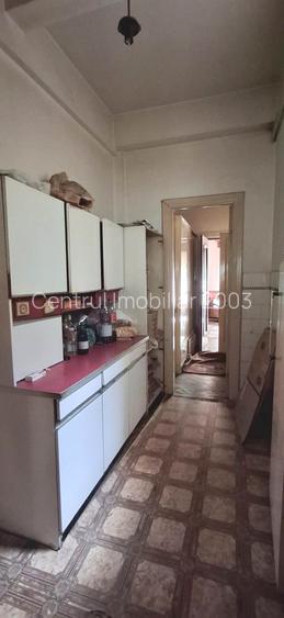 Cotroceni, Romniceanu, etajul 1 in vila, singur pe nivel, 4 camere,garaj, boxe - 6