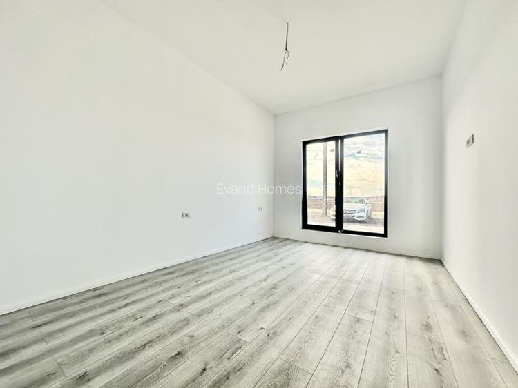 Duplex pe parter cu 3 camere si 2 bai - Mosnita Noua - 6